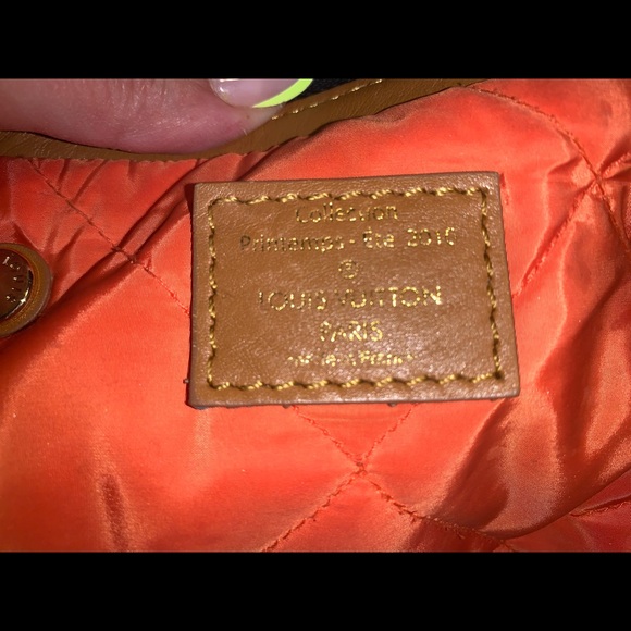 LOUIS VUITTON
Limited Edition Navy Jacquard Monogram Fabric Aviator Bag - Picture 4 of 10